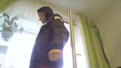 Snapshot of dickxxxd chatting on December 19, 9:16 am dickxxxd online show from December 19, 9:16 am