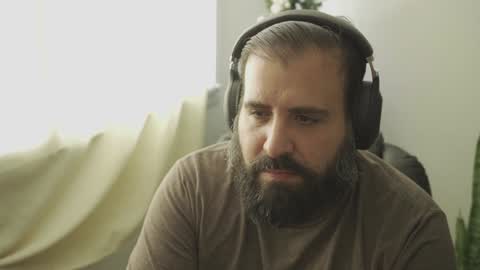 Snapshot of dicristalino chatting on December 12, 5:26 pm Cristian Dipolino online show from December 12, 5:26 pm