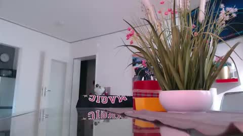 Snapshot of didiegal1 chatting on February 25, 11:53 am squirtcock online show from February 25, 11:53 am