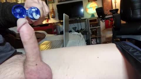 Snapshot of didudoit chatting on January 20, 1:00 pm Dug 53 online show from January 20, 1:00 pm