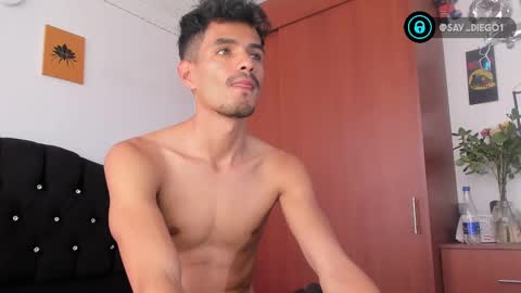 Diego lat online show from February 20, 8:58 pm