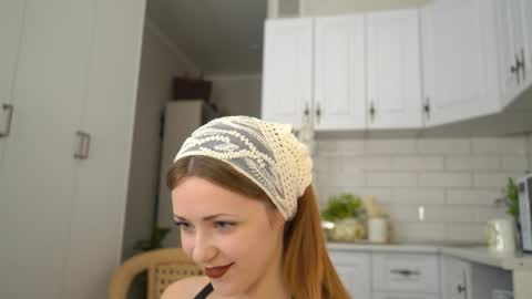 Sophie online show from April 5, 4:04 pm