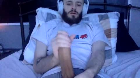 digbicknik online show from February 10, 8:10 pm