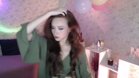Hi im Alice 3 Im usualy online 03-10 or 17-21 UTC0 online show from December 14, 8:02 pm