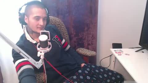 digital_spirit122849 online show from October 31, 12:50 pm