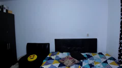 diiego_xxx online show from February 4, 12:11 pm