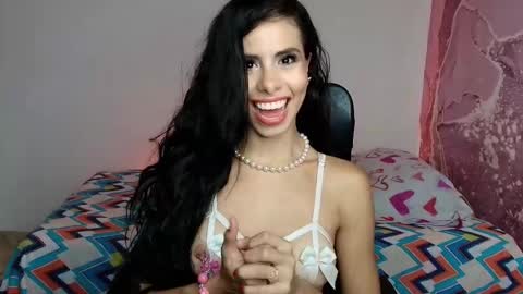 diiosa_latina online show from March 17, 8:56 pm
