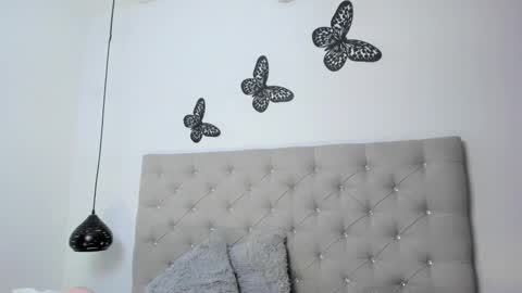 Snapshot of dikey_18 chatting on February 12, 12:27 am dikey_18 online show from February 12, 12:27 am