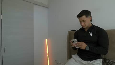 Snapshot of dilan_coy chatting on July 16, 9:10 pm Dilan Coy online show from July 16, 9:10 pm