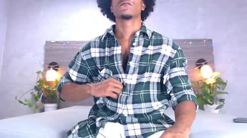 Snapshot of dilan_hall chatting on May 15, 11:56 pm dilan_hall online show from May 15, 11:56 pm