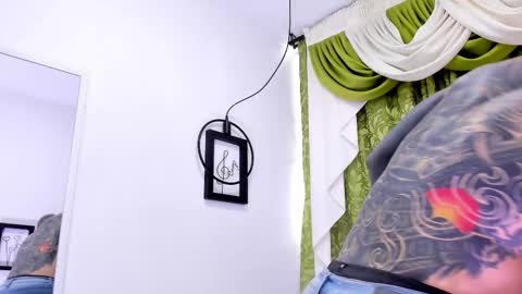 Snapshot of dilan_scootk_ chatting on October 7, 7:22 pm dilan_scootk_ online show from October 7, 7:22 pm