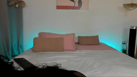 Dilarahkesh  online show from April 4, 6:44 am