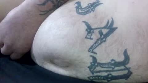 dilevics1985 online show from December 5, 8:38 pm