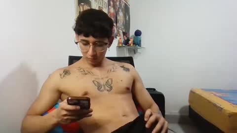 dillom420 online show from January 31, 4:03 am