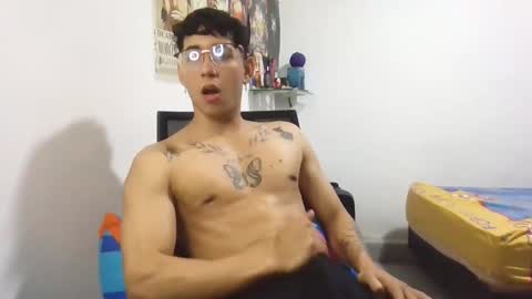 dillom420 online show from February 14, 5:41 am