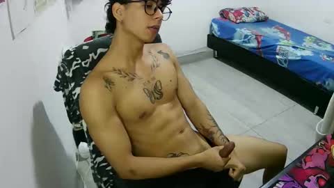 dillom420 online show from December 15, 10:03 pm