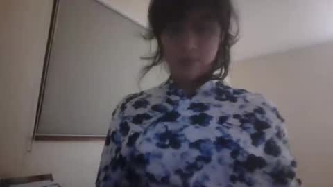 Snapshot of dimbobo2x chatting on September 15, 11:16 pm Roxxie Cleopatra online show from September 15, 11:16 pm