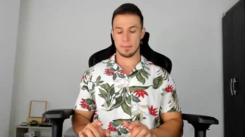 dimitricaruso online show from March 9, 5:00 am