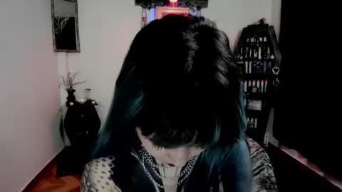 Snapshot of dimmuanddarkness chatting on June 11, 2:53 am dimmuanddarkness online show from June 11, 2:53 am