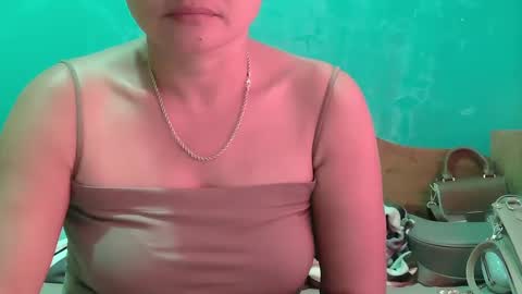 Snapshot of dimple_42 chatting on January 22, 3:52 am Dimple online show from January 22, 3:52 am