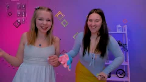 dina_bloom online show from April 8, 6:41 pm