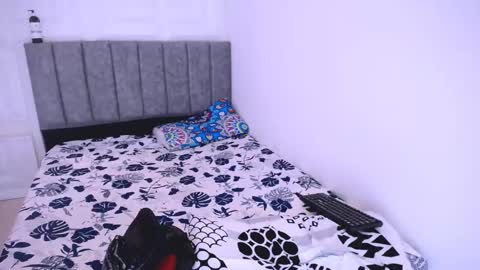 DINA online show from February 12, 5:37 pm