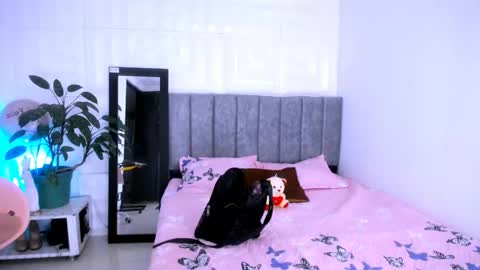 DINA online show from September 26, 10:14 pm