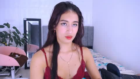 DINA online show from November 15, 6:37 pm