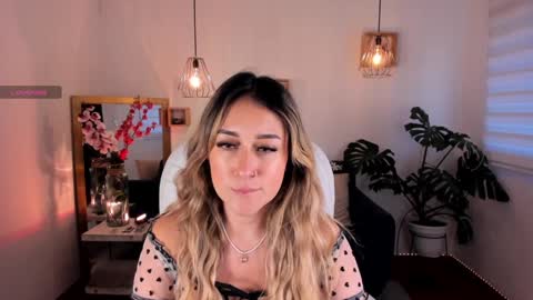 Snapshot of dina_ride chatting on December 20, 12:16 pm online show from December 20, 12:16 pm