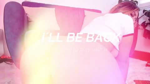 Snapshot of dina_ride chatting on February 5, 12:38 pm online show from February 5, 12:38 pm