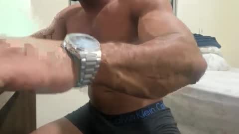 dinhoo14 online show from November 20, 3:18 am