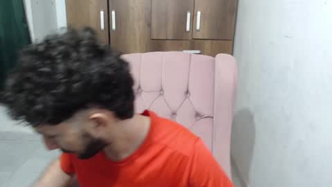 Snapshot of dioni_soe chatting on December 2, 1:03 am Henry online show from December 2, 1:03 am