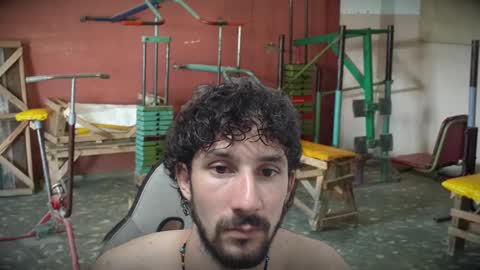 Snapshot of dioni_soe chatting on March 2, 3:24 am Henry online show from March 2, 3:24 am