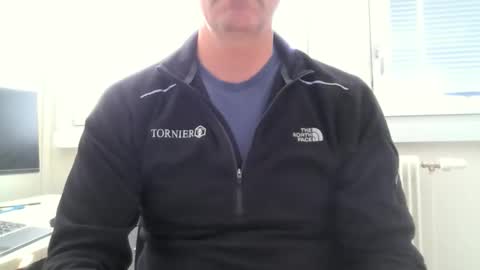 Snapshot of dionysos6510 chatting on November 5, 10:04 am dionysos6510 online show from November 5, 10:04 am