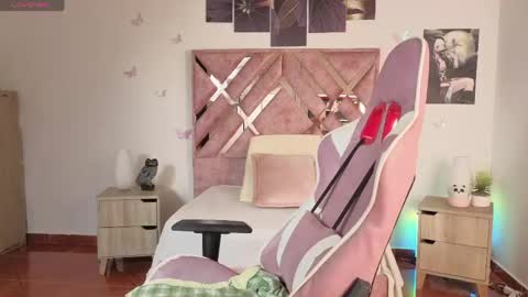 Snapshot of diosa_afrodita24 chatting on June 5, 10:54 am DIOSA AFRODITA 24 NEW VIDEOS HERE LOVES online show from June 5, 10:54 am