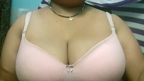 Snapshot of dipa2345 chatting on October 9, 5:44 pm dipa2345 online show from October 9, 5:44 pm