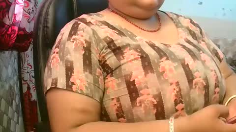 Snapshot of dipa2345 chatting on March 8, 7:01 am dipa2345 online show from March 8, 7:01 am