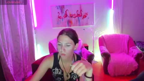 Snapshot of dirapunzel chatting on July 19, 7:17 pm Hi Im Dany online show from July 19, 7:17 pm