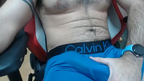 Snapshot of dirfocus chatting on November 4, 4:33 am Z online show from November 4, 4:33 am