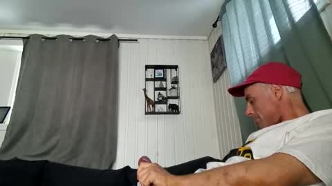 dirkdigglerofficial online show from January 16, 9:24 am