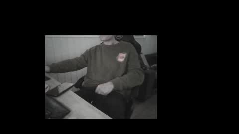 Snapshot of dirkdigglerofficial chatting on February 14, 9:17 am dirkdigglerofficial online show from February 14, 9:17 am