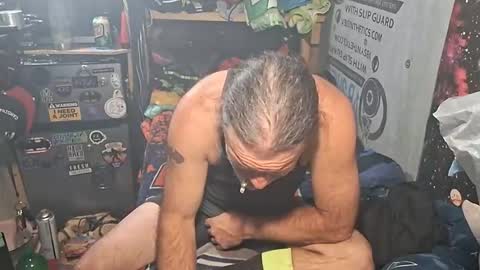 dirtmcgirt82 online show from February 14, 8:22 am