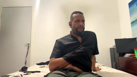 Snapshot of dirttyjr chatting on May 10, 12:27 am Allan Carioca online show from May 10, 12:27 am