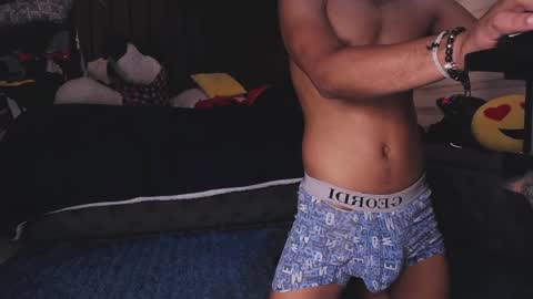 dirty_27cms online show from December 31, 7:29 pm