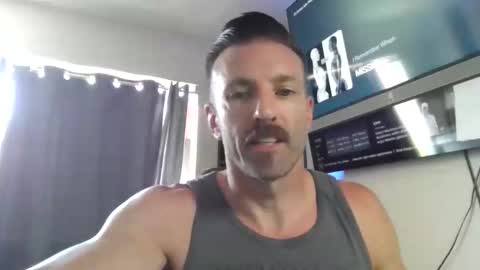 dirty_birdy_ online show from April 10, 5:50 pm