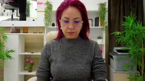 dirty_mature online show from January 12, 6:06 am