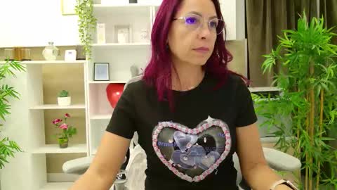 dirty_mature online show from September 20, 5:19 am