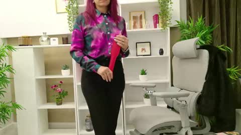 dirty_mature online show from October 17, 5:43 am