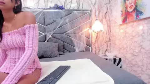 Snapshot of dirty_miia chatting on October 24, 12:34 pm MIA  online show from October 24, 12:34 pm