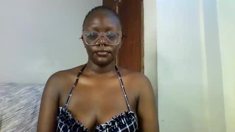 ELLE online show from December 17, 4:13 pm